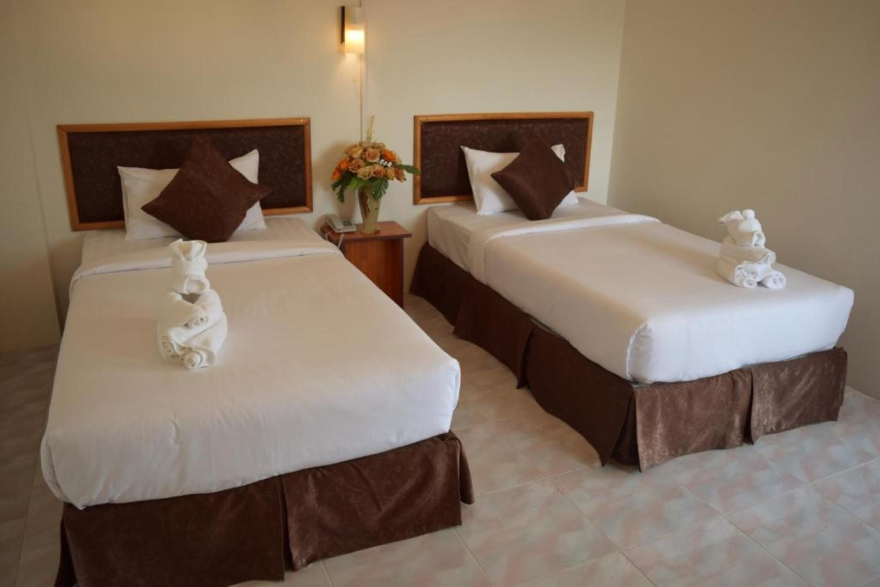 Hotel De Ratt Phuket Exterior photo