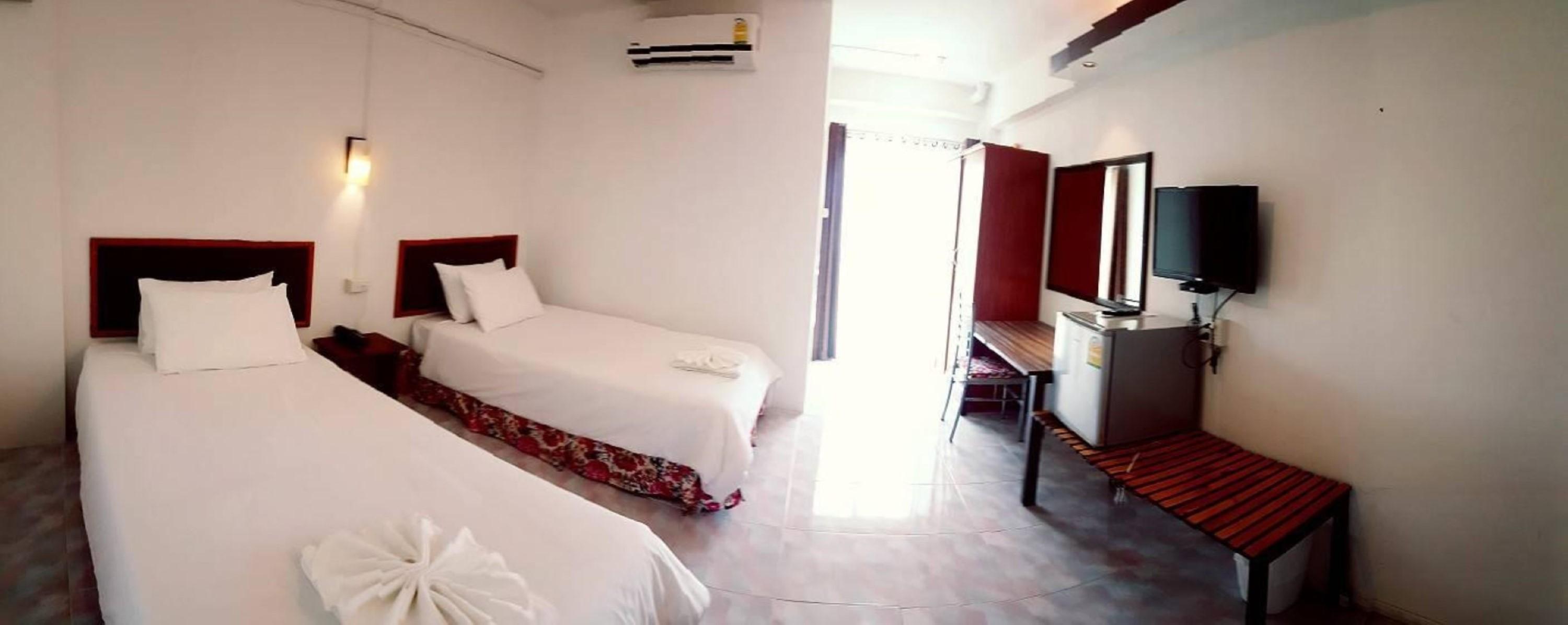 Hotel De Ratt Phuket Exterior photo