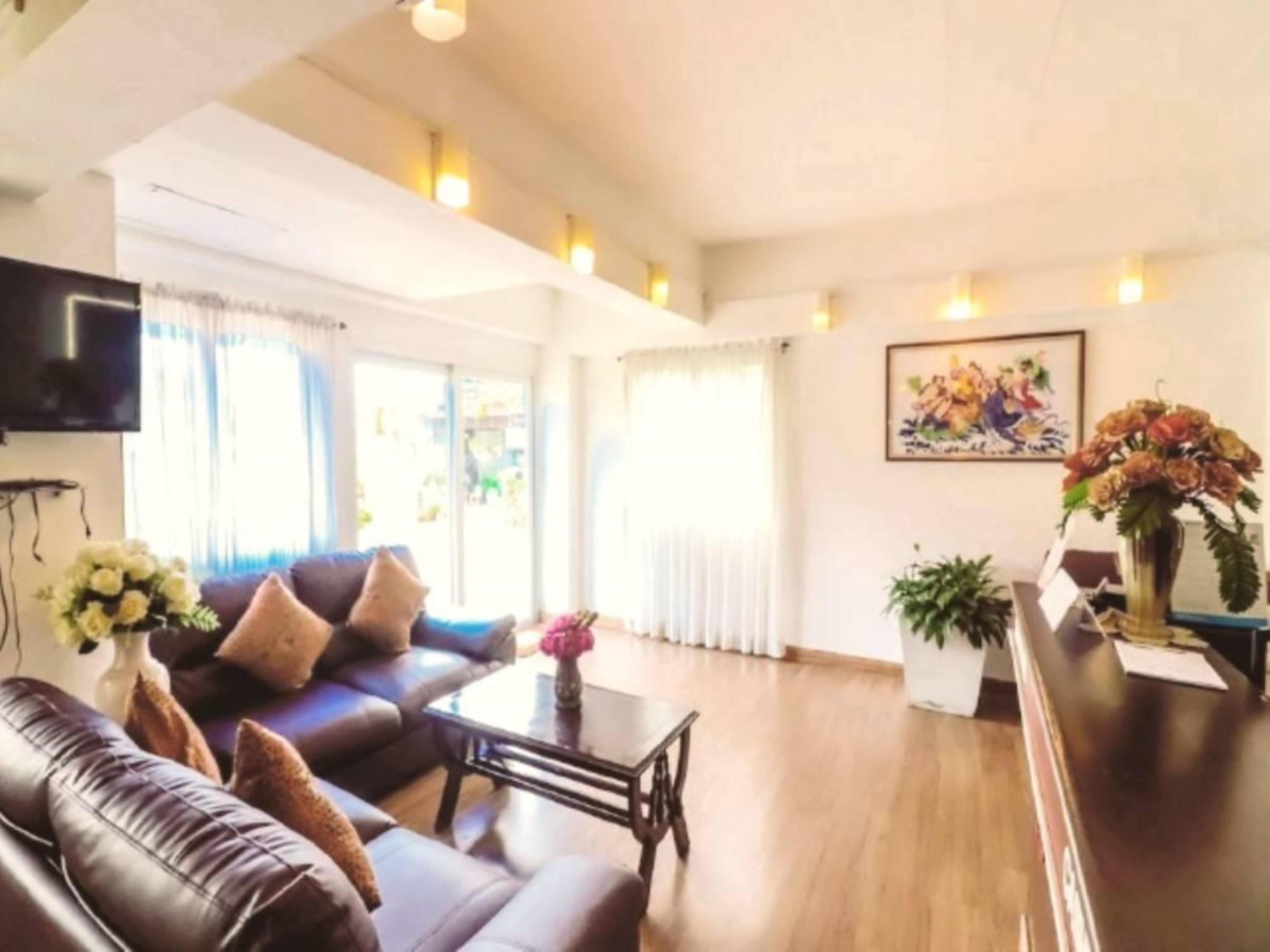Hotel De Ratt Phuket Exterior photo
