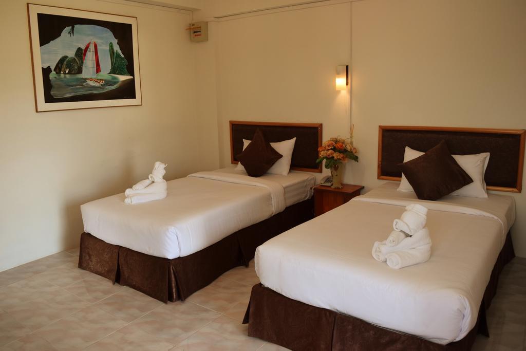 Hotel De Ratt Phuket Room photo